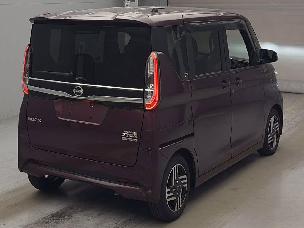 NISSAN ROOX