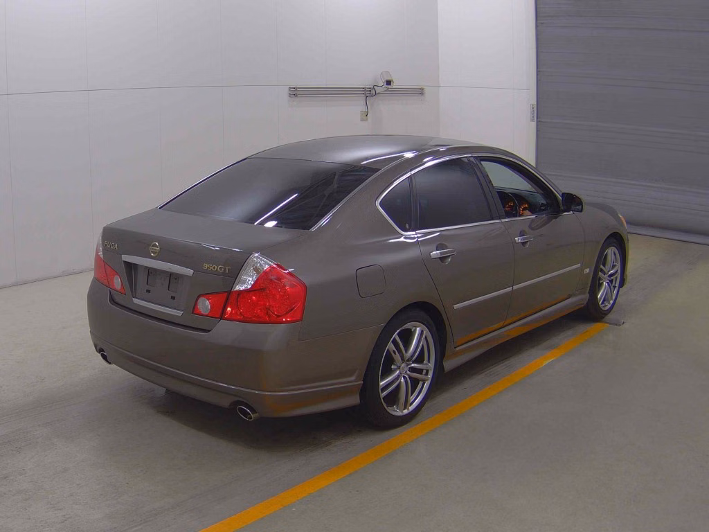 NISSAN FUGA