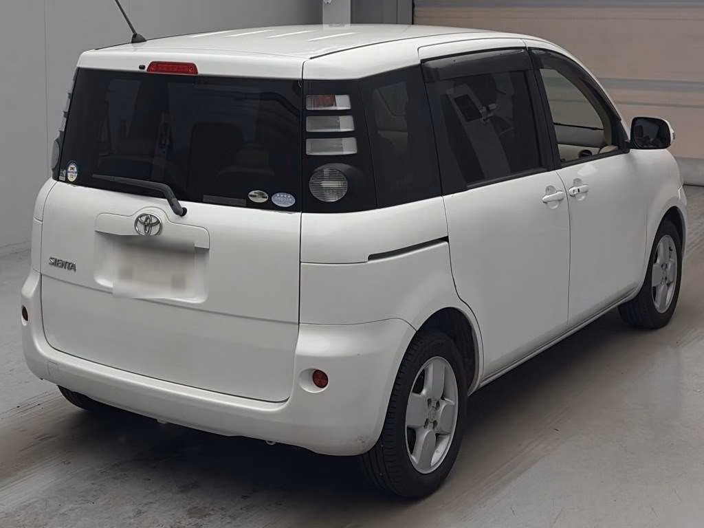 TOYOTA SIENTA