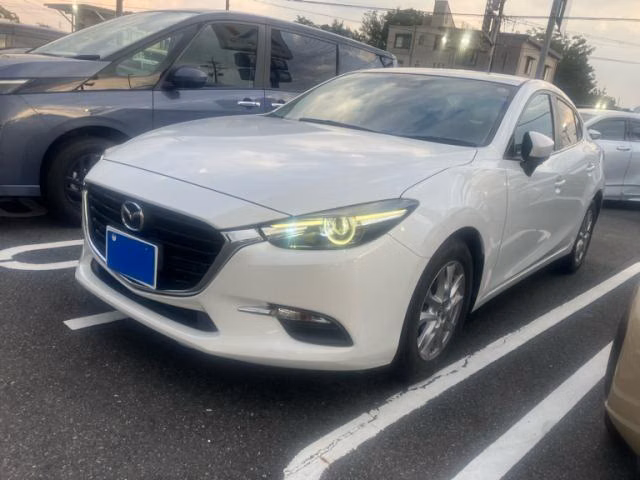 MAZDA AXELA