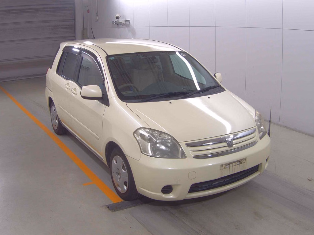 TOYOTA RAUM