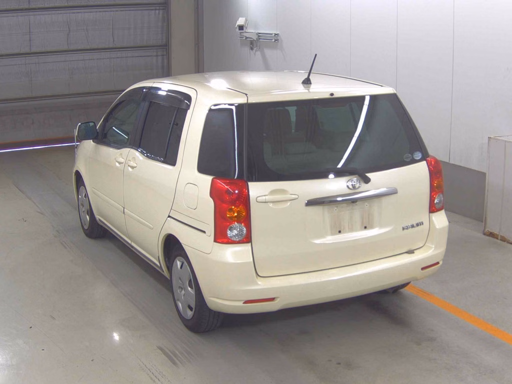 TOYOTA RAUM