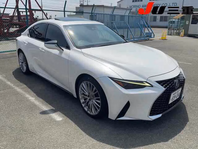 Lexus IS300h