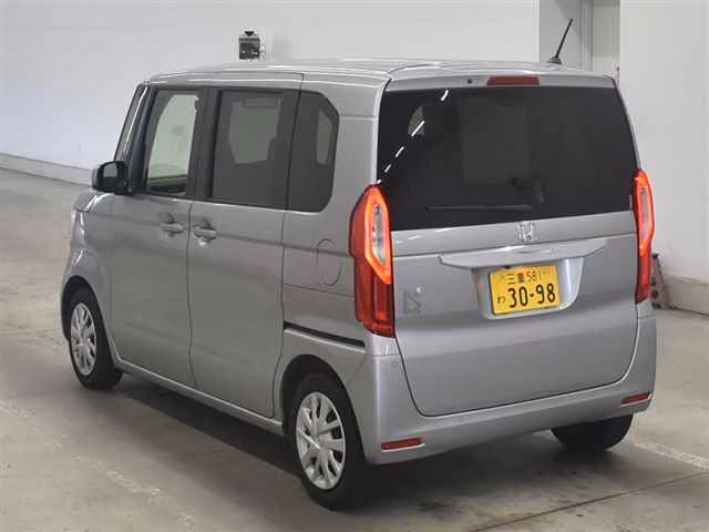 HONDA N-BOX