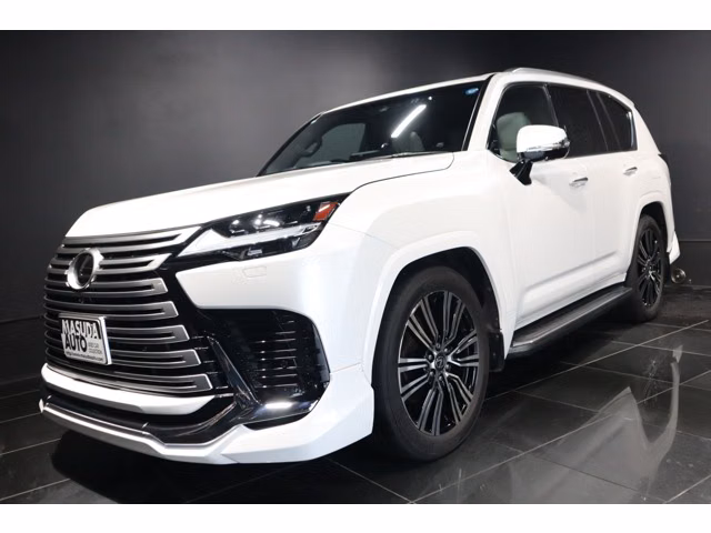 Lexus LX600