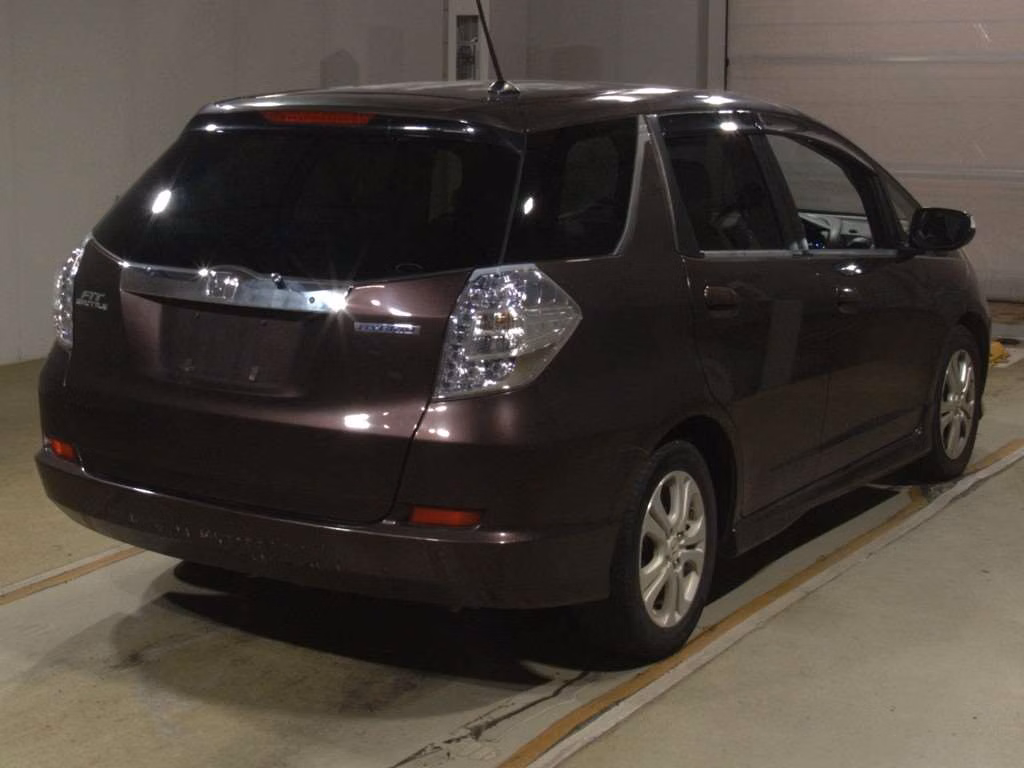 HONDA FIT SHUTTLE