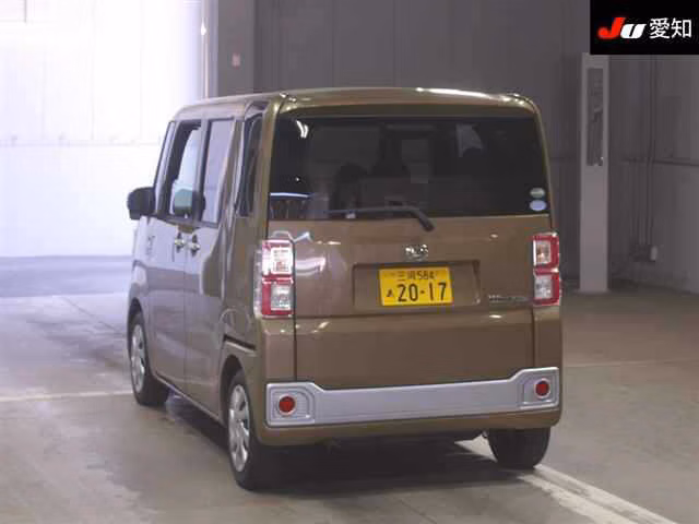 DAIHATSU WAKE