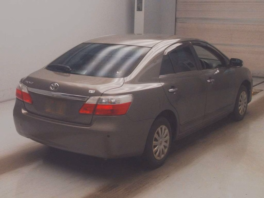 TOYOTA PREMIO
