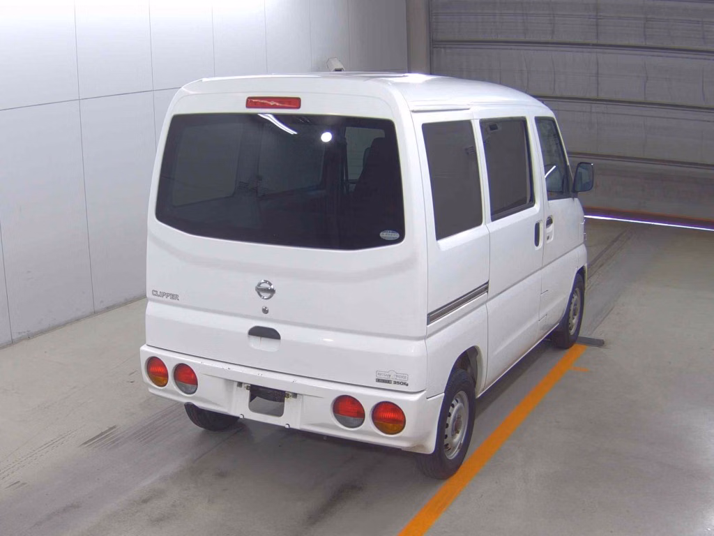 NISSAN CLIPPER