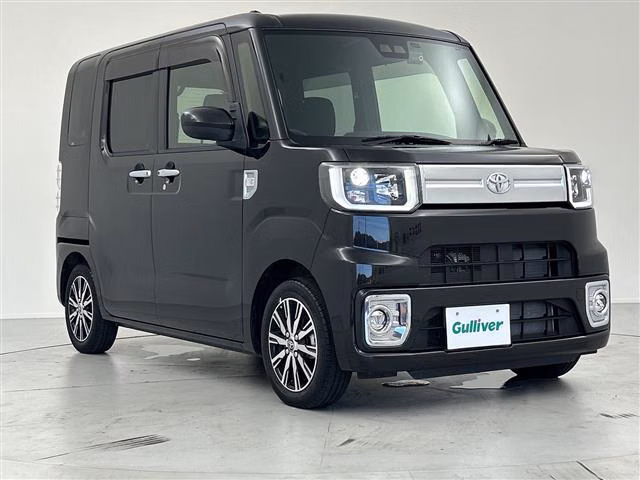 TOYOTA PIXIS MEGA