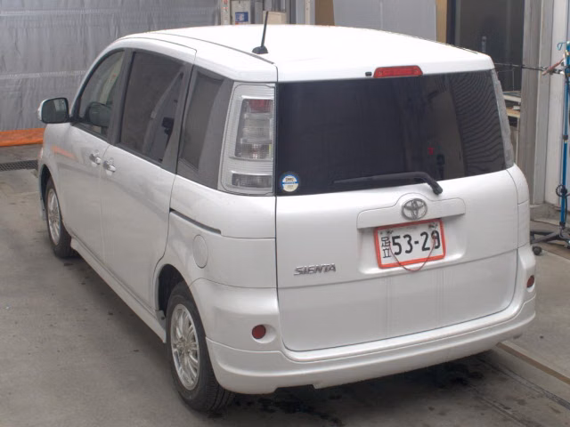 TOYOTA SIENTA