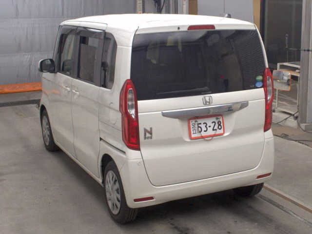 HONDA N-BOX