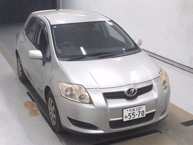 TOYOTA AURIS