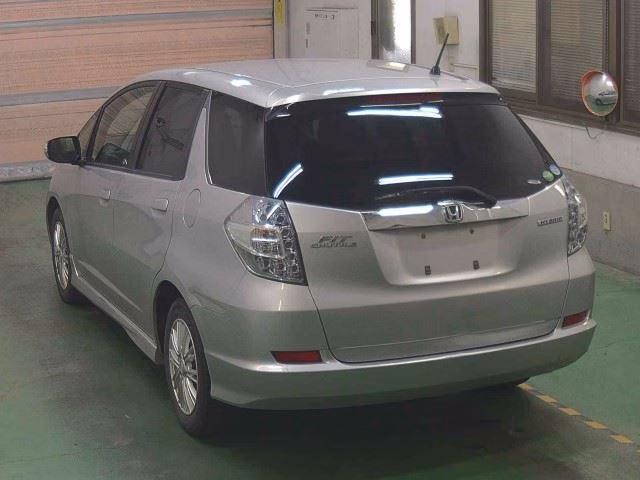 HONDA FIT SHUTTLE