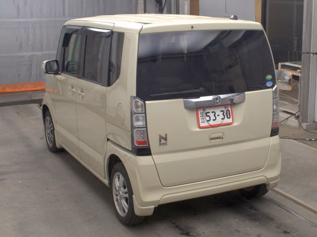 HONDA N-BOX