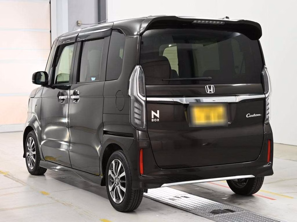 HONDA N-BOX