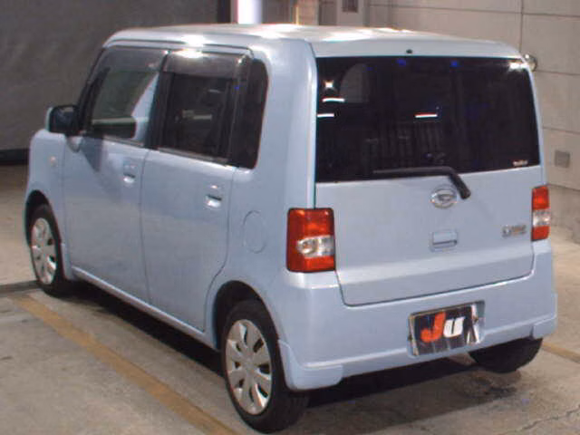 DAIHATSU MOVE CONTE