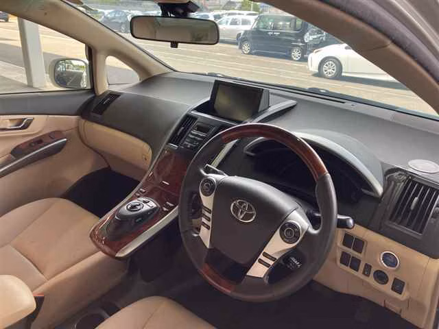 TOYOTA SAI