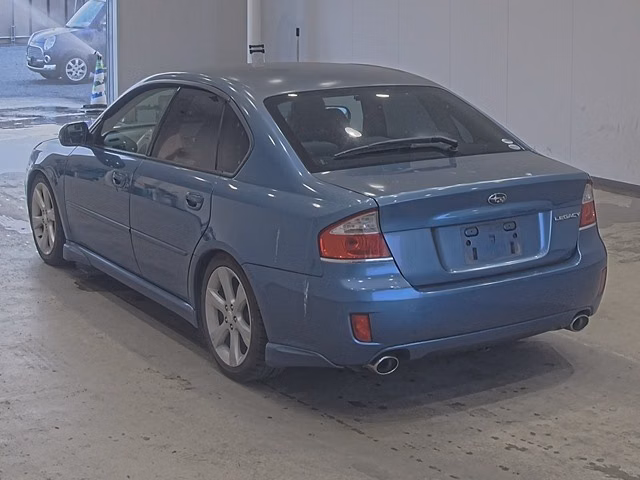 SUBARU LEGACY B4