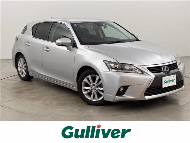 Lexus CT200h