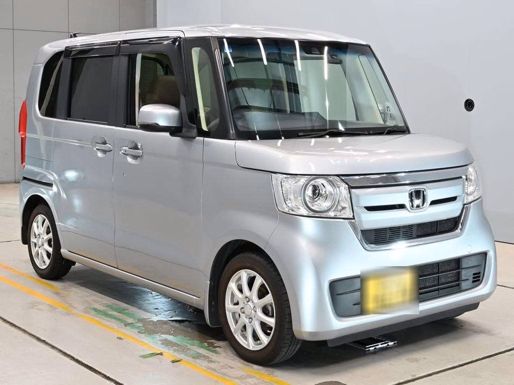 HONDA N-BOX