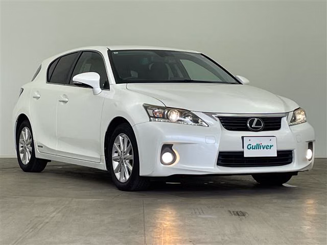 LEXUS CT200H