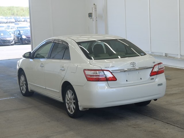 TOYOTA PREMIO
