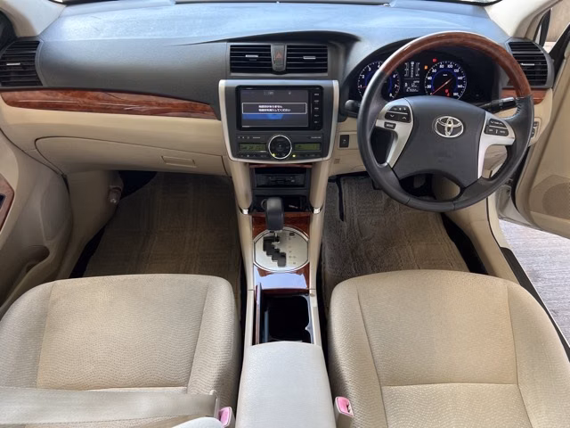 TOYOTA PREMIO