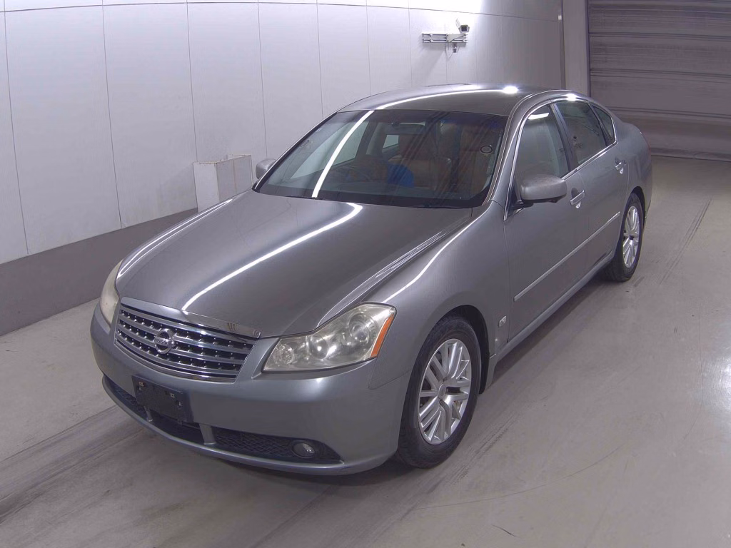 NISSAN FUGA
