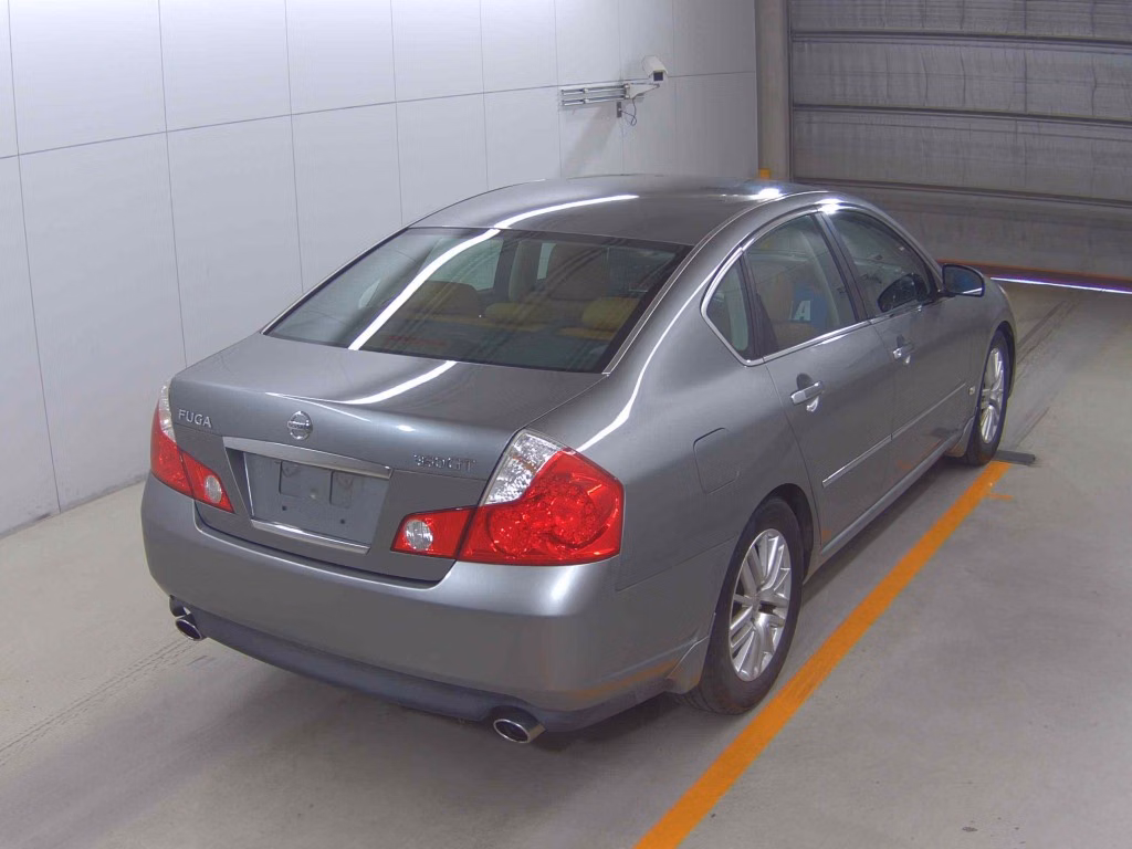 NISSAN FUGA