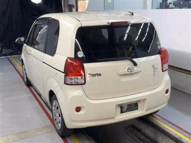 TOYOTA PORTE