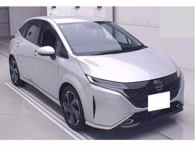 NISSAN AURA