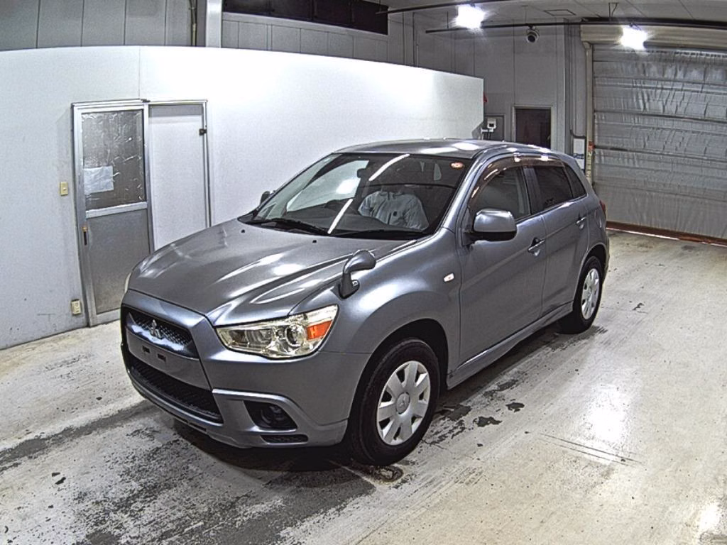 MITSUBISHI RVR