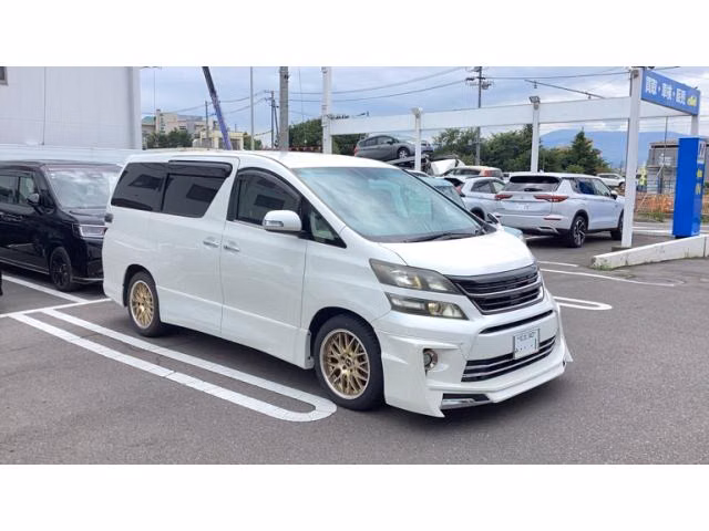 TOYOTA VELLFIRE