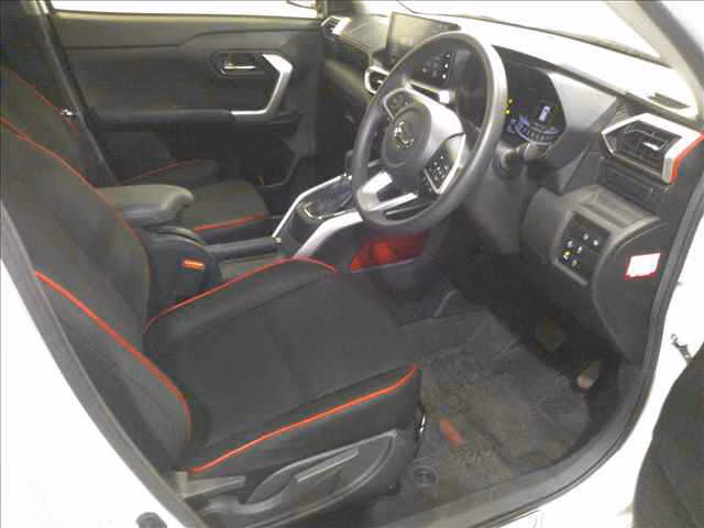 DAIHATSU ROCKY