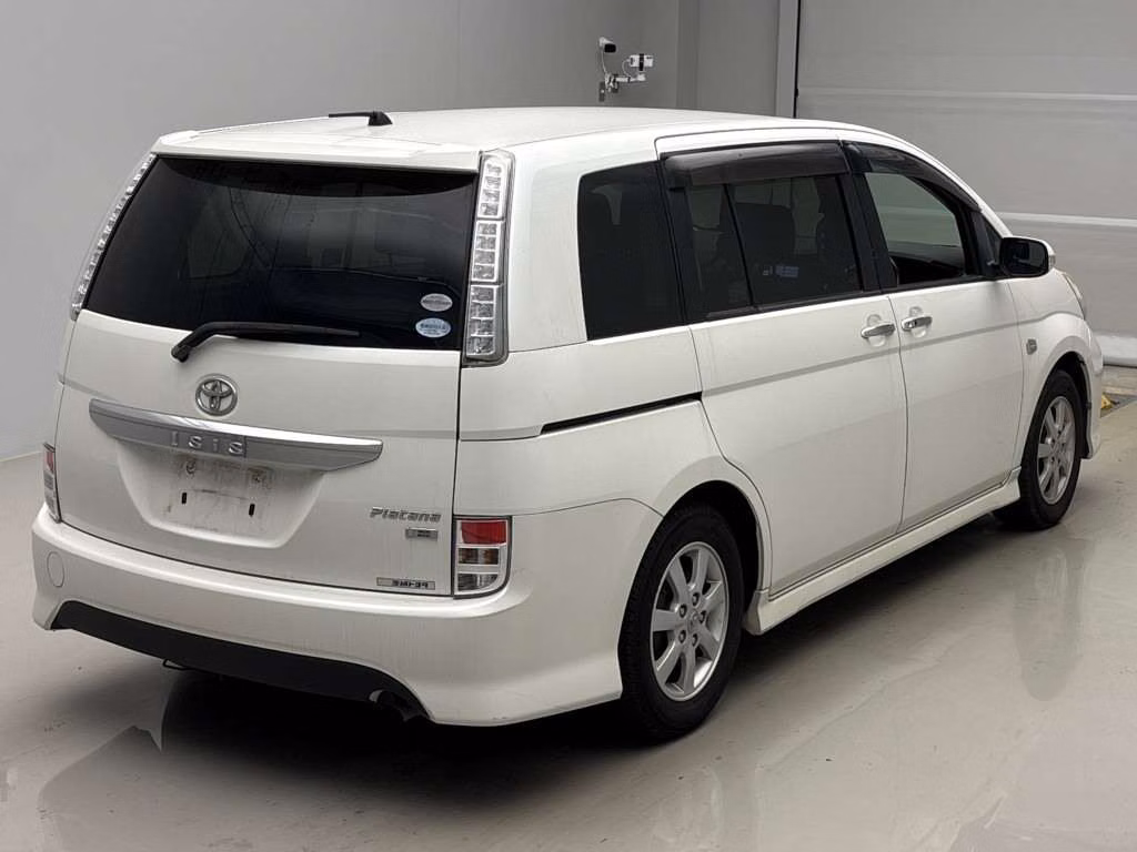TOYOTA ISIS