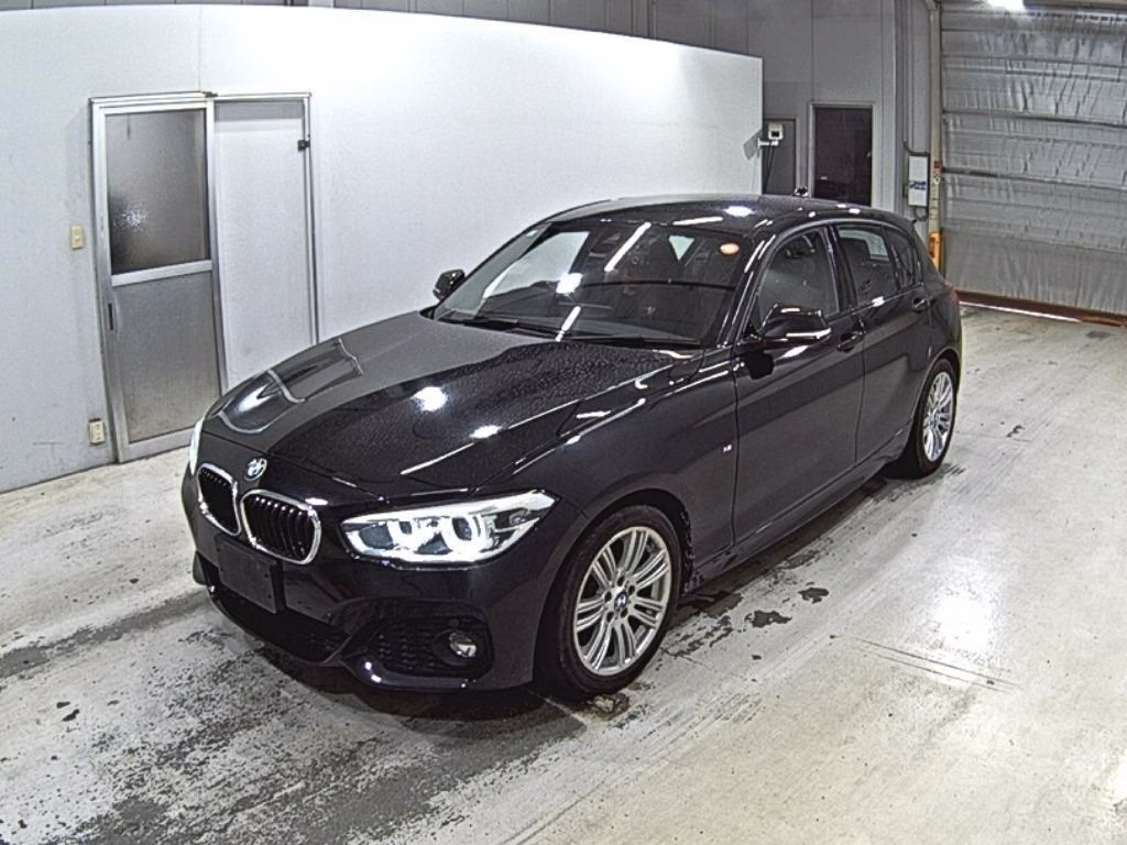 BMW 1-SERIES