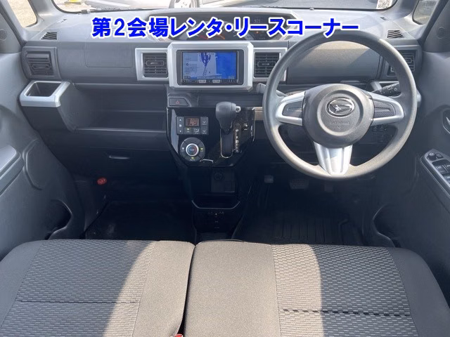 DAIHATSU WAKE