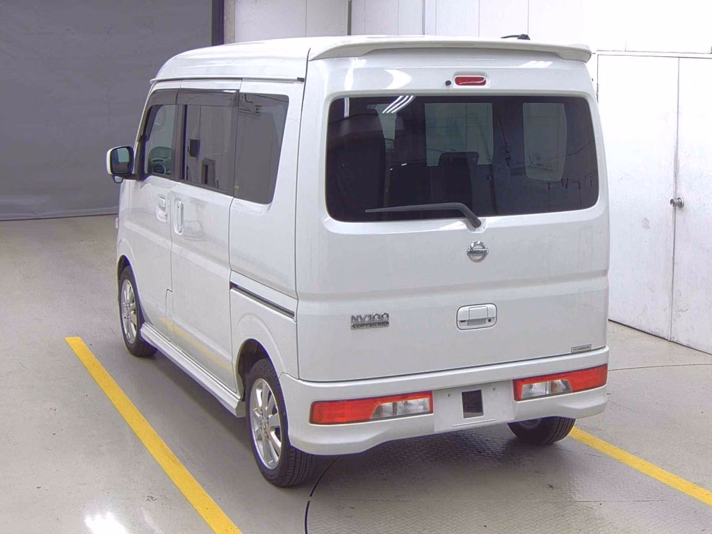 NISSAN NV100 CLIPPER