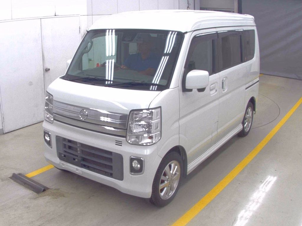 NISSAN NV100 CLIPPER