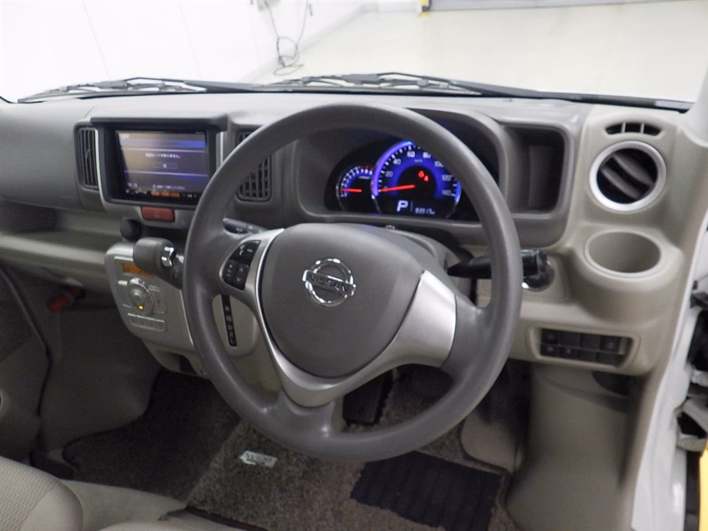 NISSAN NV100 CLIPPER