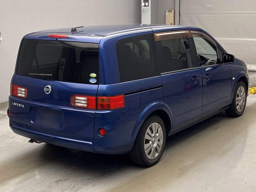 NISSAN LAFESTA