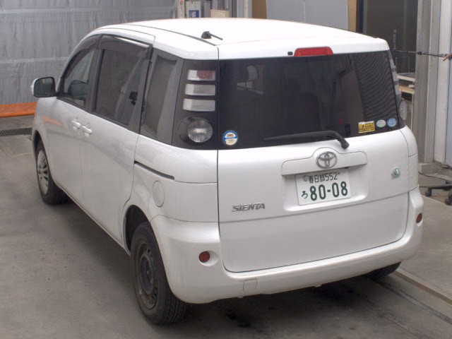 TOYOTA SIENTA