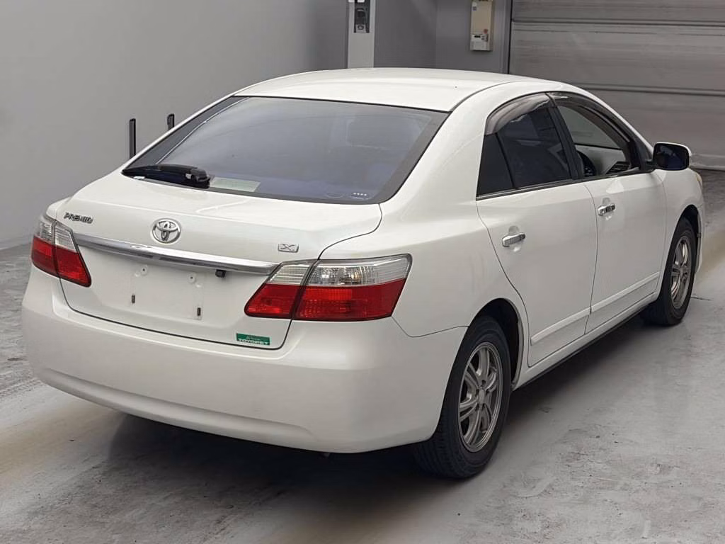 TOYOTA PREMIO