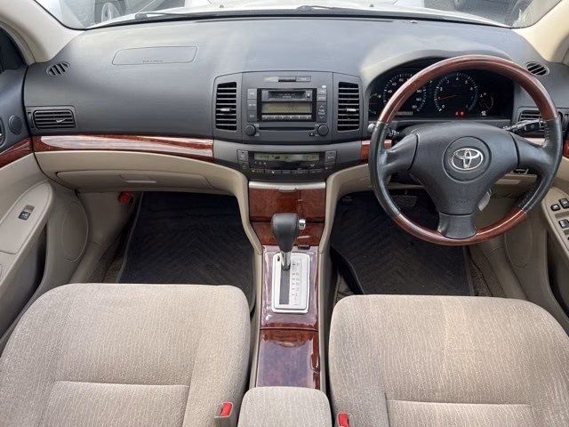 TOYOTA PREMIO