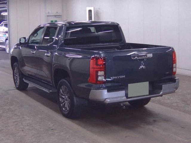 MITSUBISHI TRITON