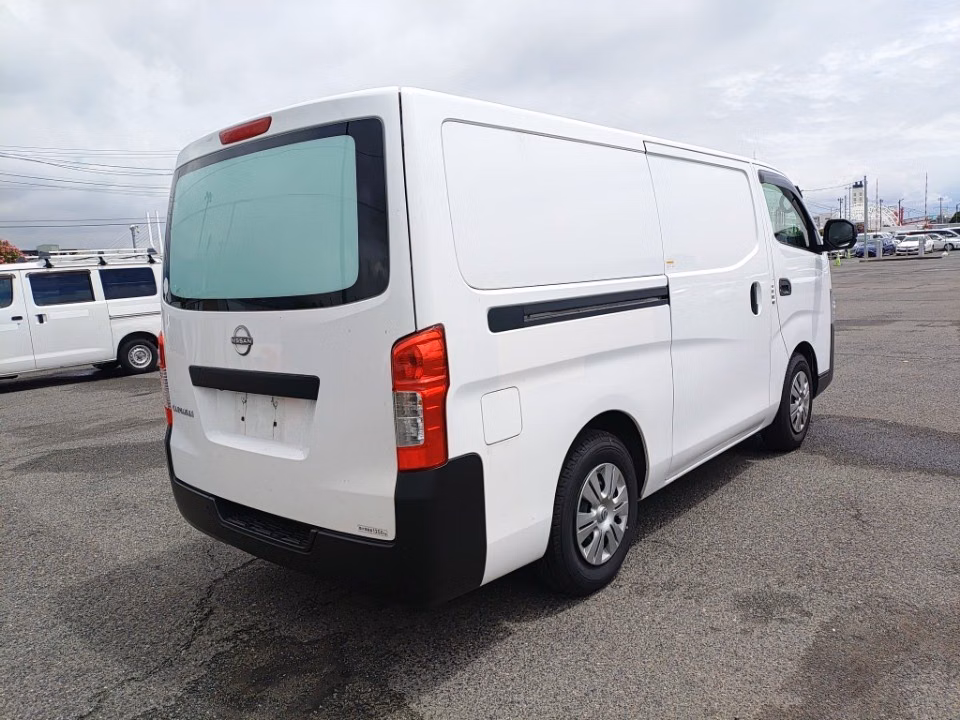 NISSAN CARAVAN