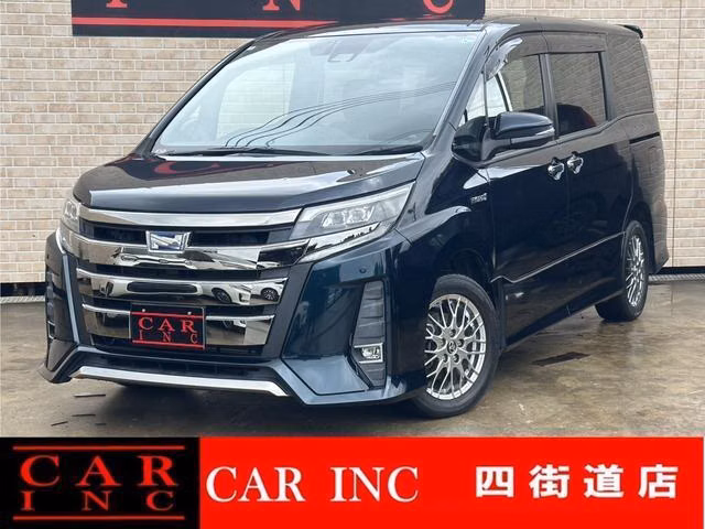 TOYOTA NOAH