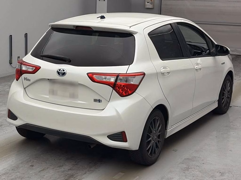 TOYOTA VITZ