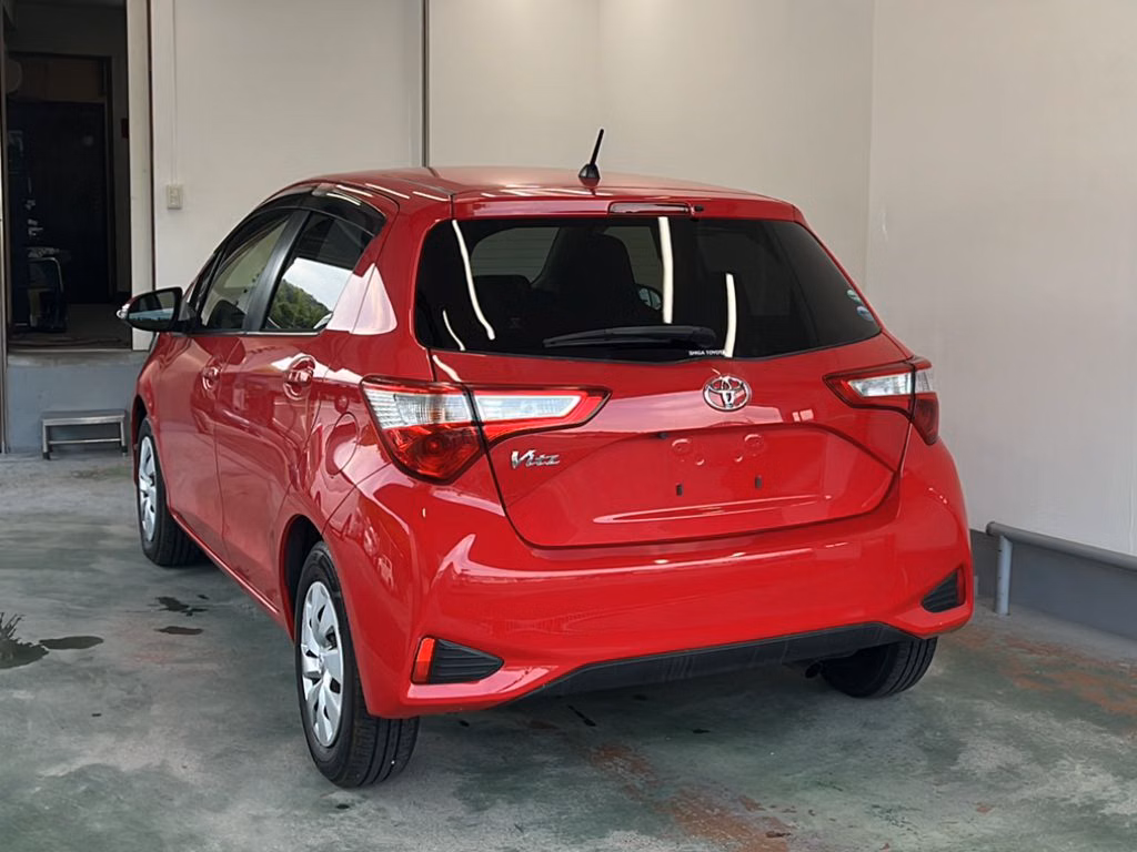 TOYOTA VITZ